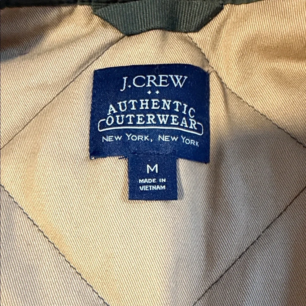 J. Crew Men's Green Quilted Vest - Picture 3 of 4